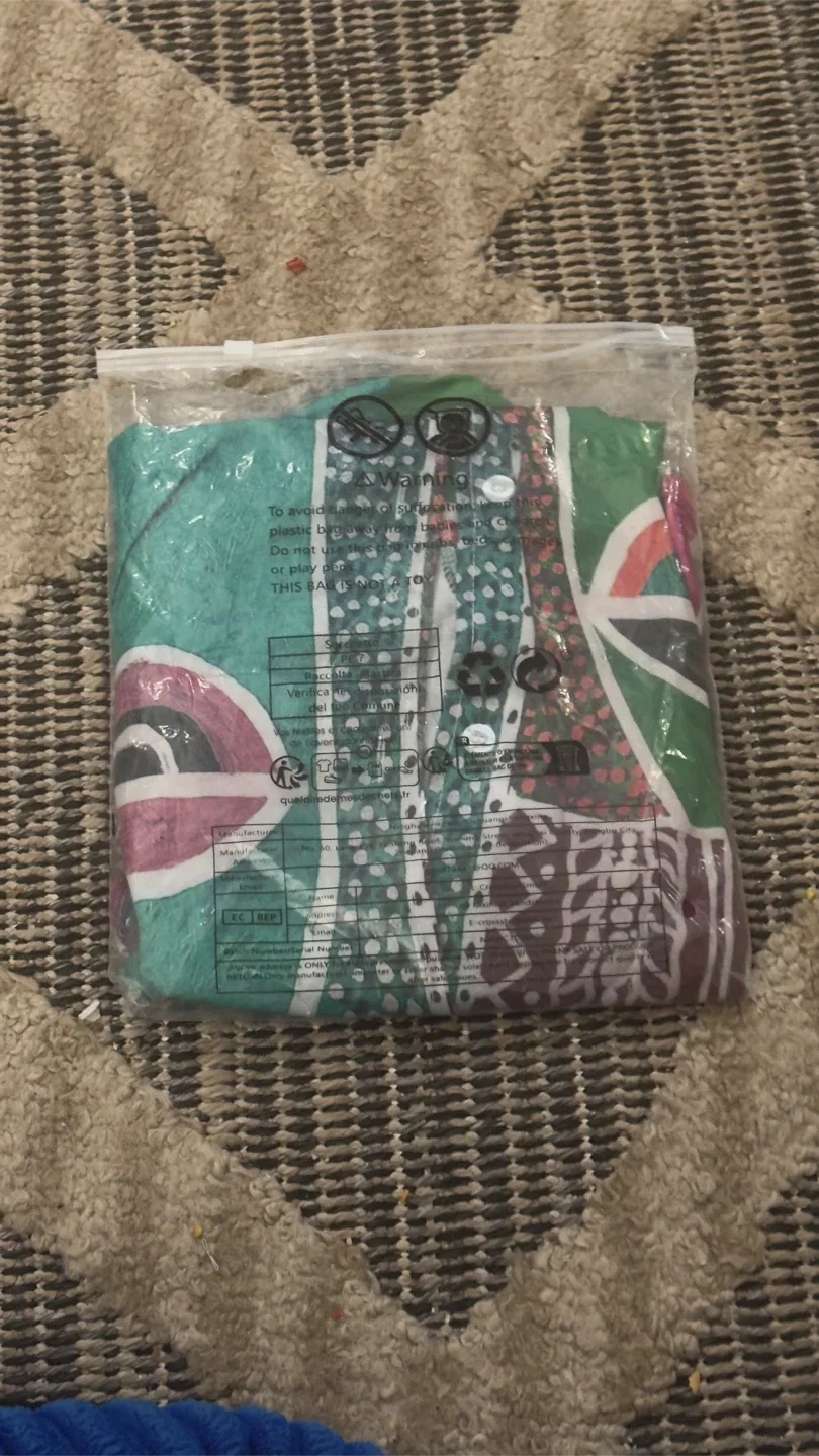 Polyester Hawaiian Shirt - Size L Brand New image indicator(5)