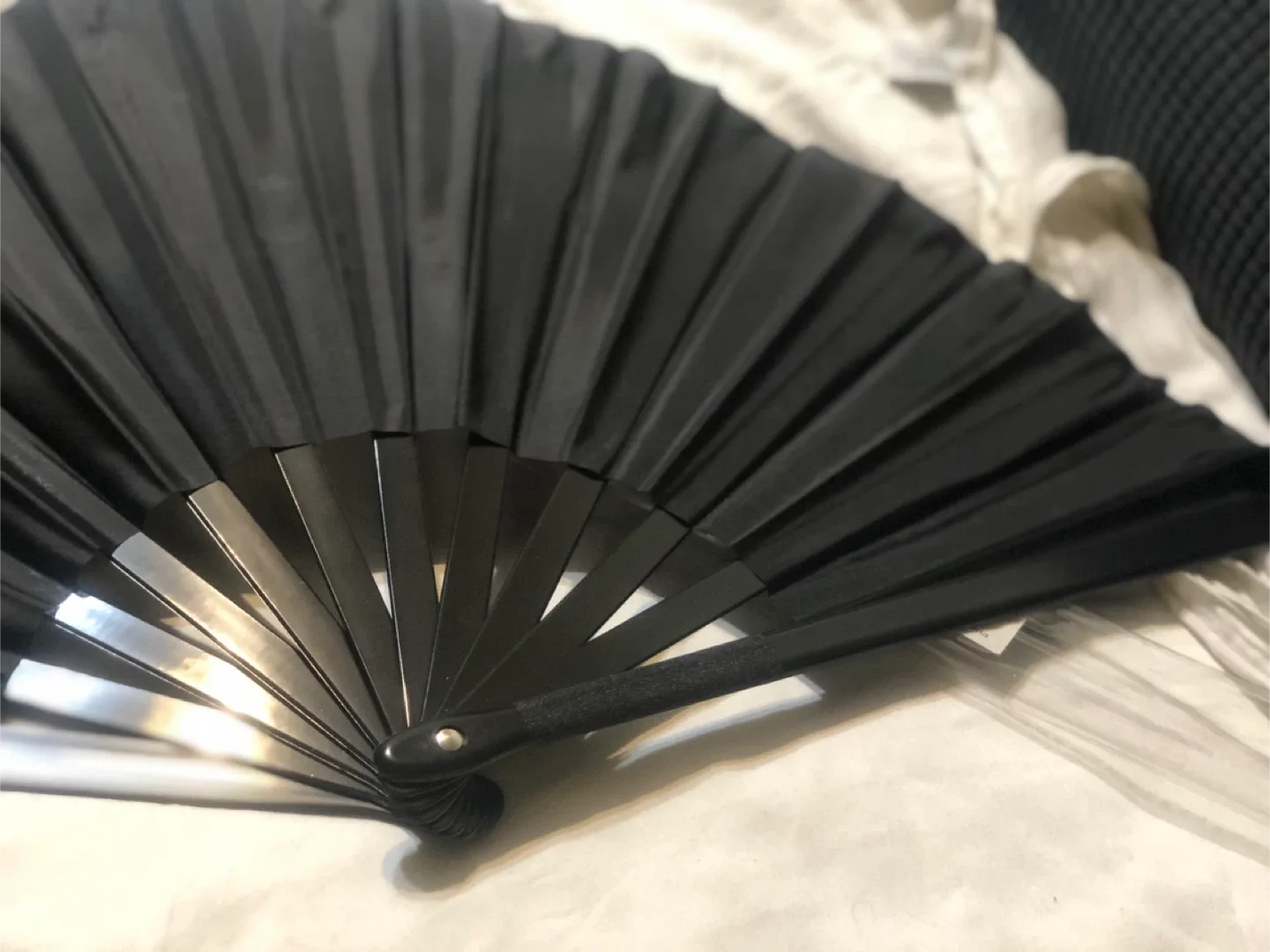 Black Folding Hand Fan-LARGE image indicator(2)