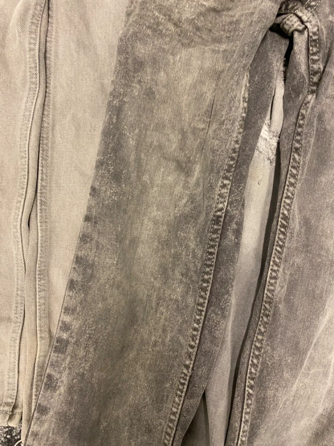 3 pairs of Men's Jeans - Various Styles & Sizes image indicator(4)