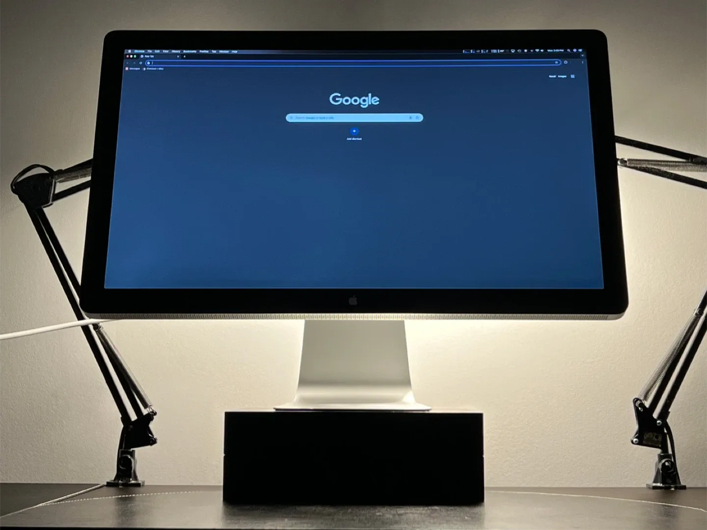 Apple Thunderbolt Display - 27” - 2K - 2560x1440 pixels - A1407 image indicator(9)