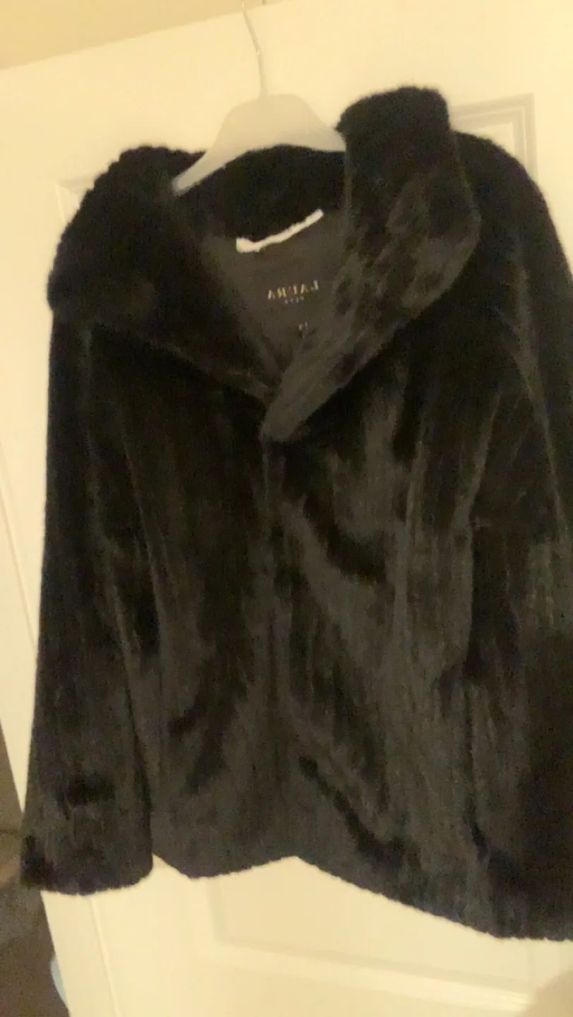 Laura Black Faux Fur Jacket image indicator(3)