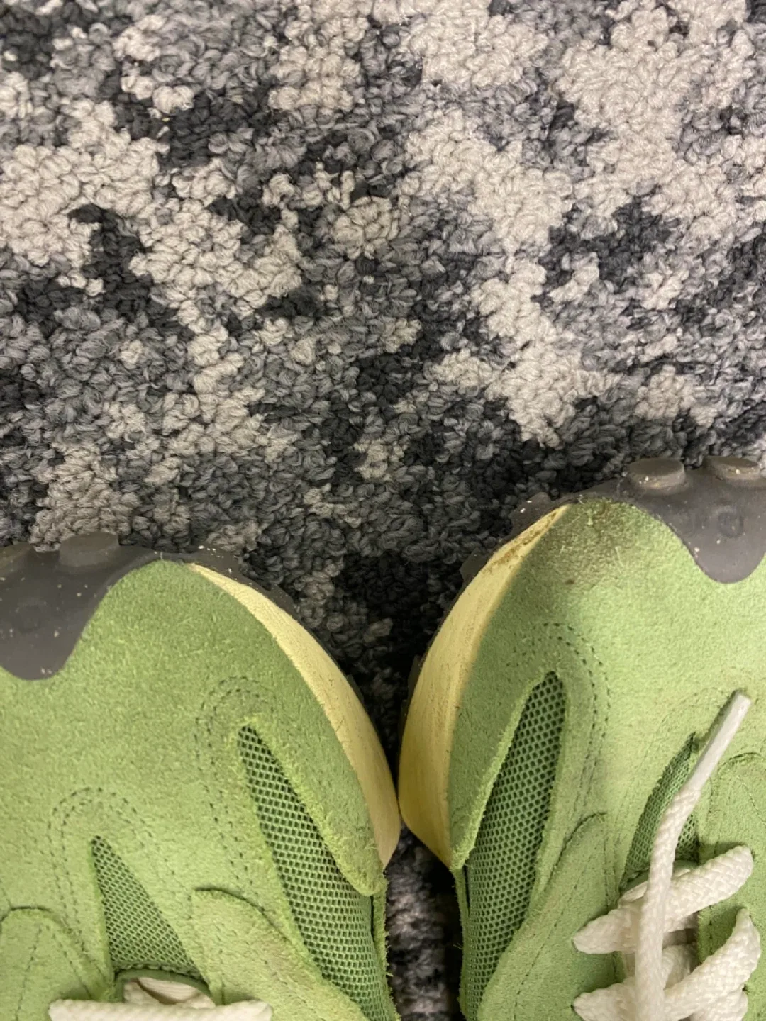 New Balance 327 Green/White Sneakers image indicator(7)