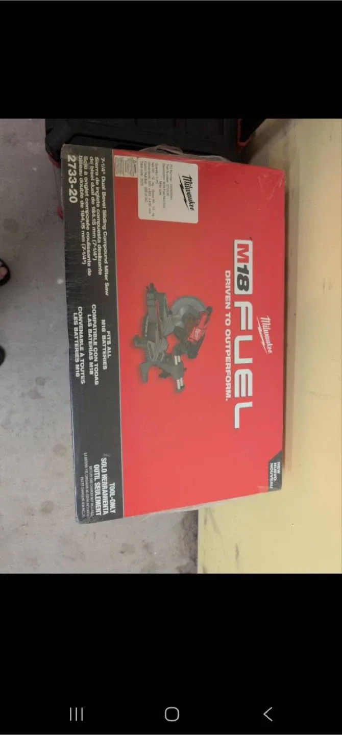 New Milwaukee M18 FUEL 7-1/4" Dual Bevel Sliding Miter Saw