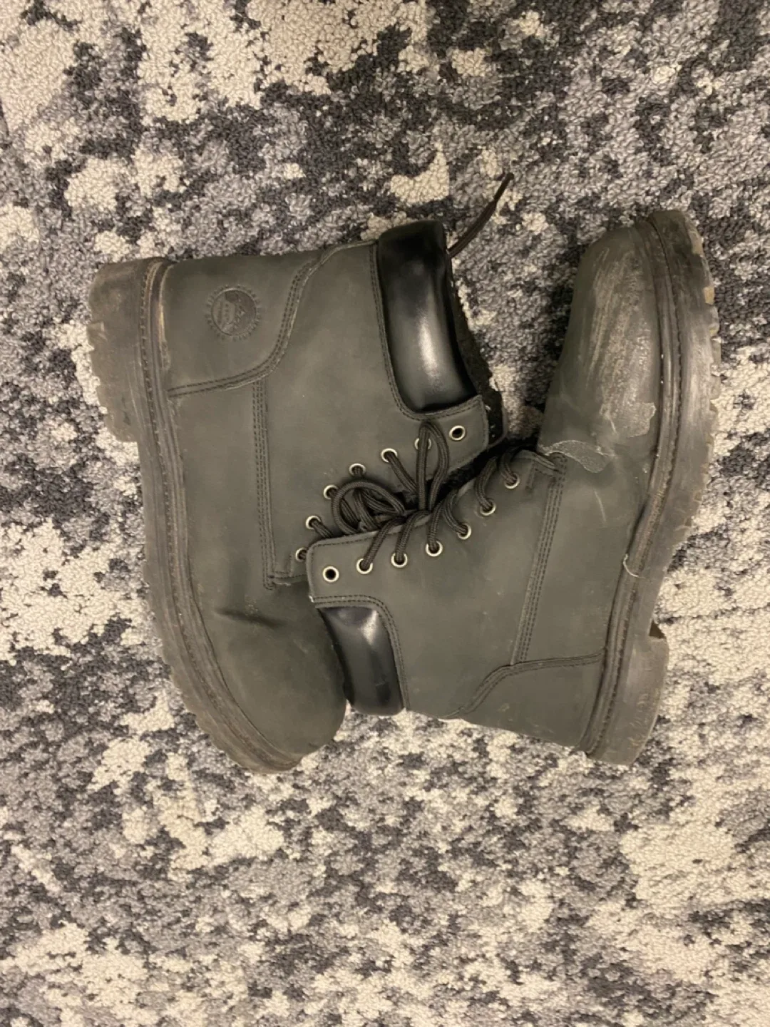 Arctic Trail Black Leather Boots image indicator(9)