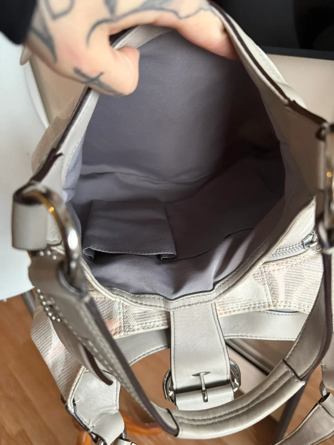 Coach Handbag image indicator(6)