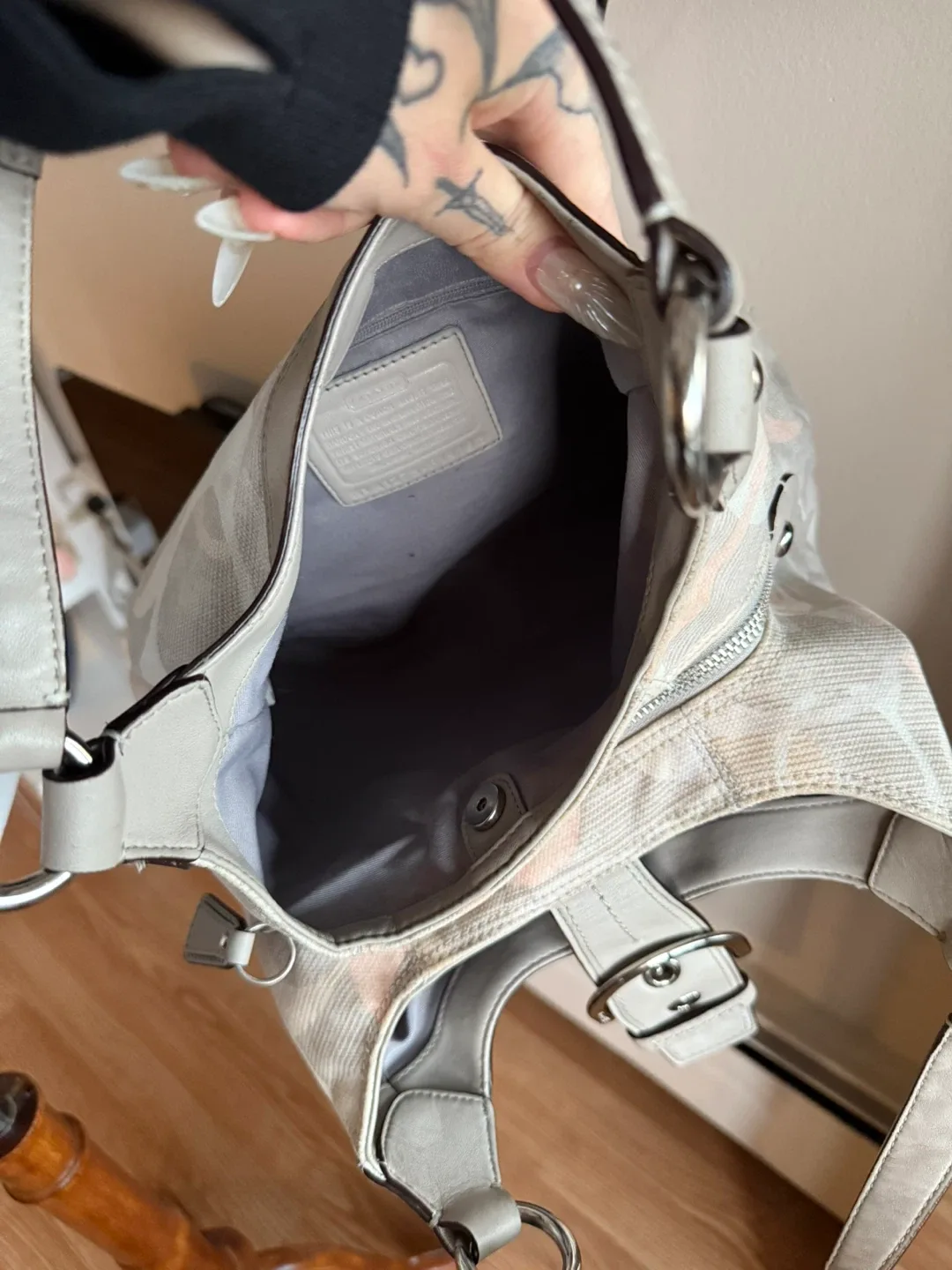 Coach Handbag image indicator(7)