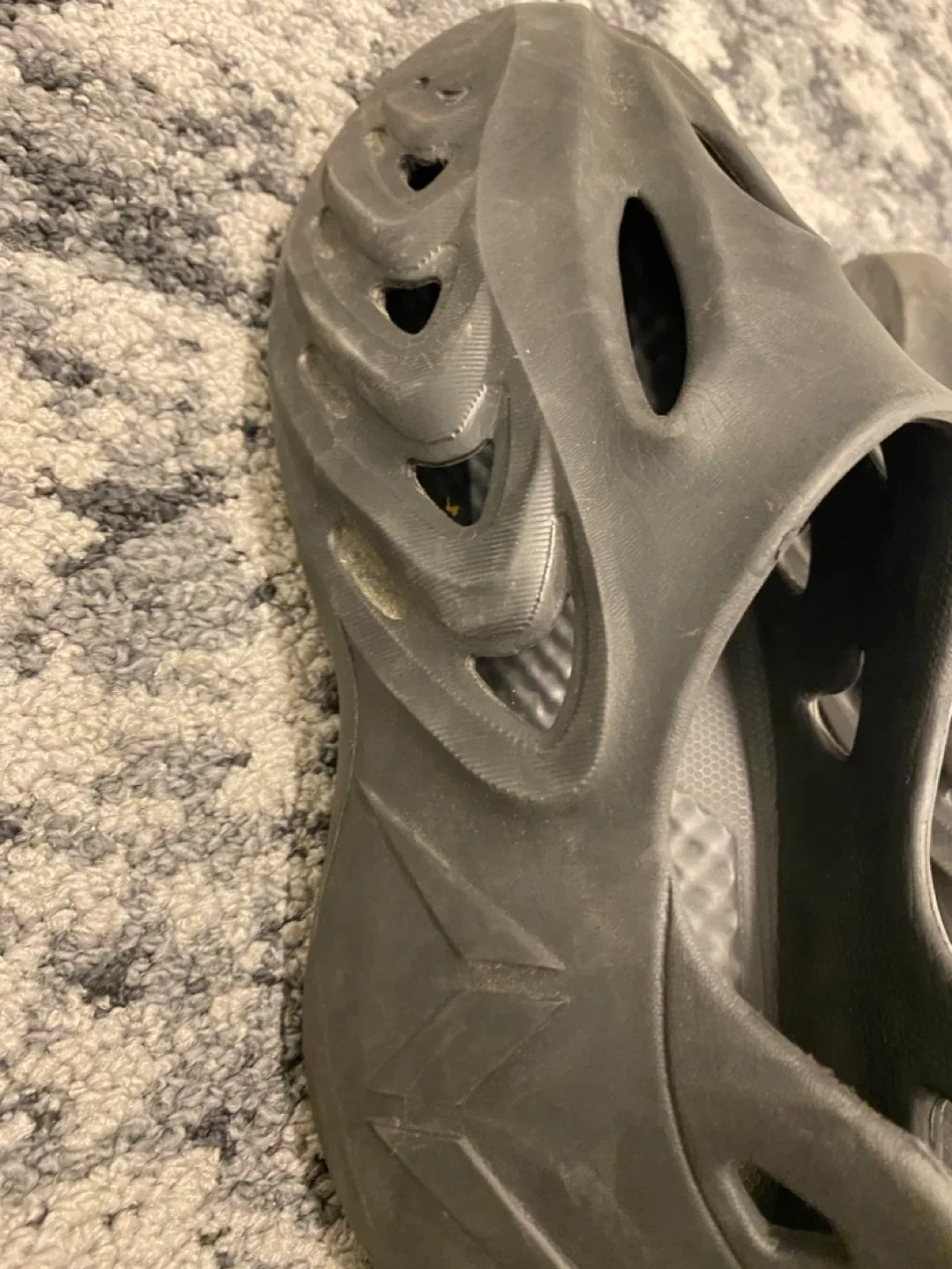 Non branded foam runnners image indicator(5)