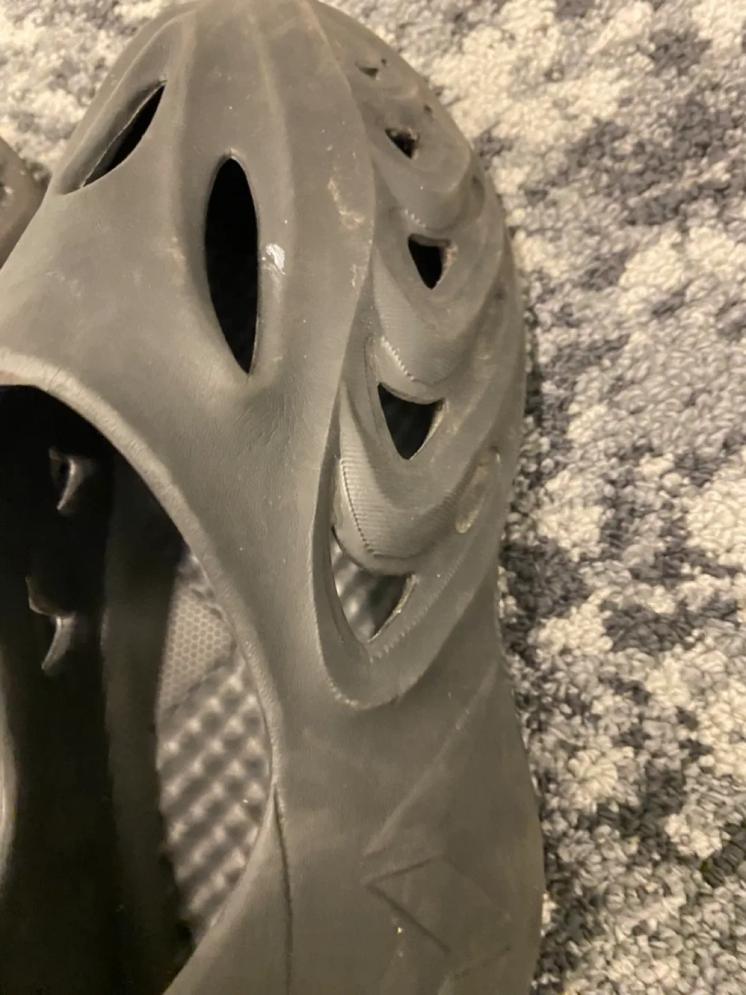 Non branded foam runnners image indicator(6)