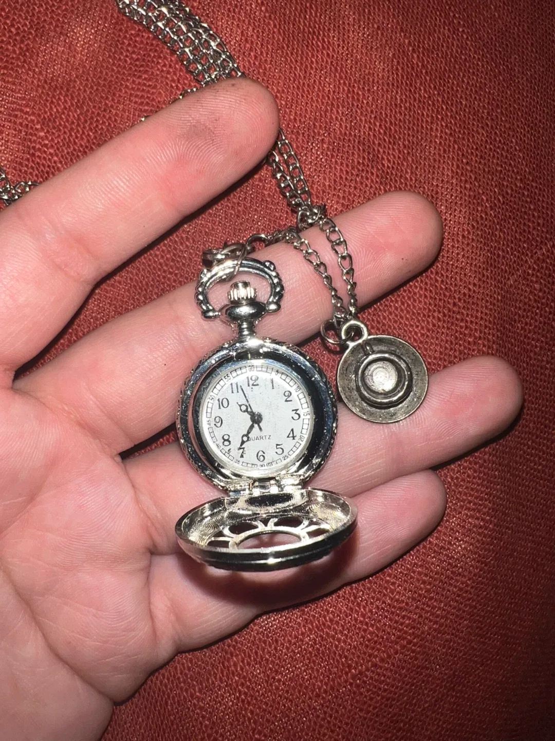 Vintage Mini Clock Locket & Chain image indicator(3)
