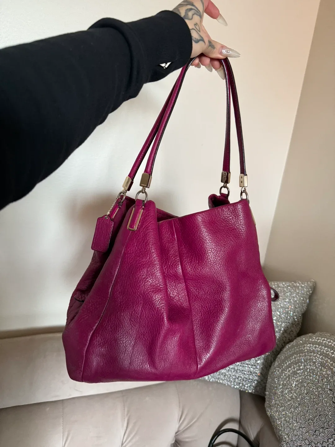 Coach Leather Shoulder Bag image indicator(3)