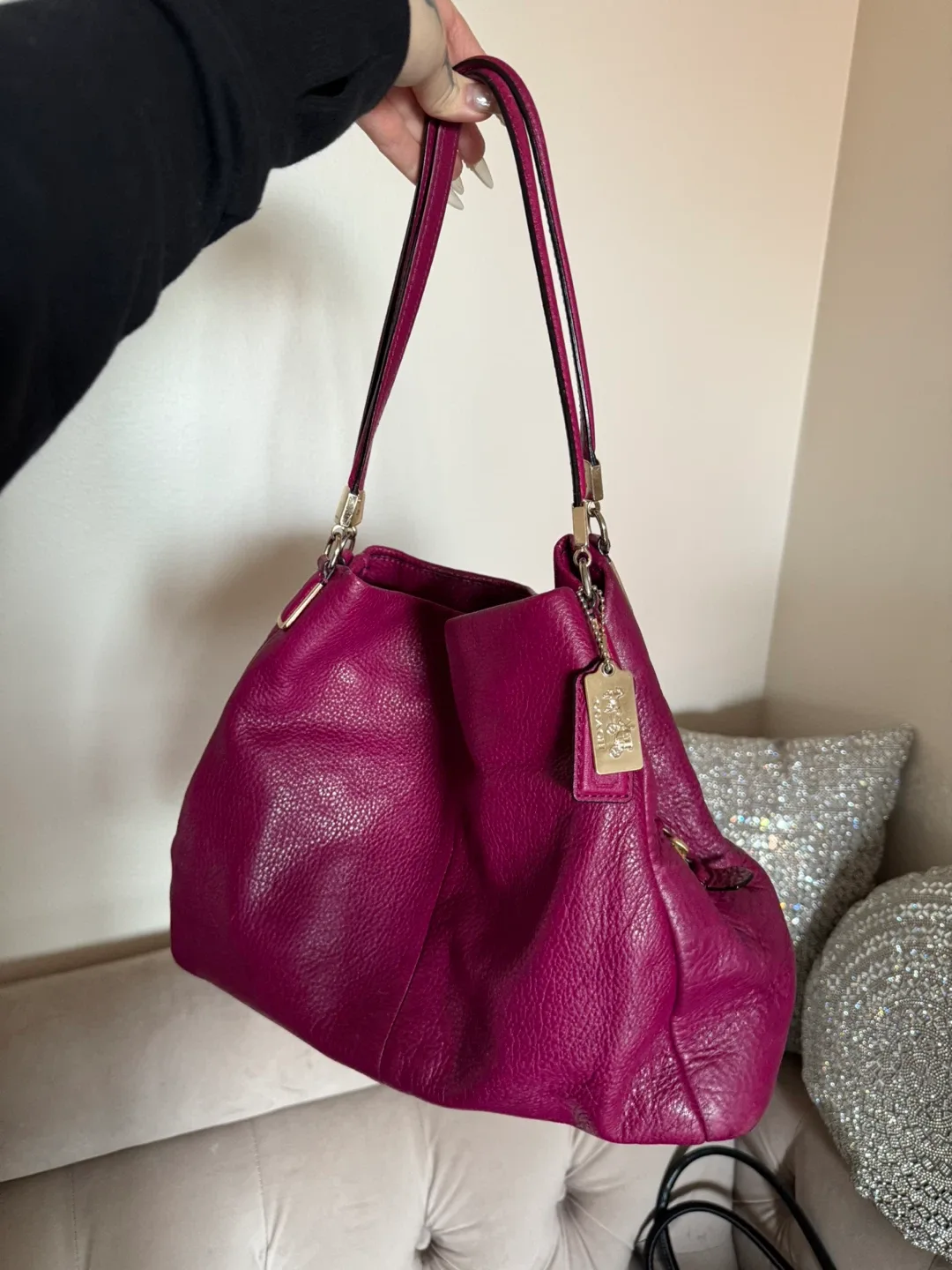 Coach Leather Shoulder Bag image indicator(2)