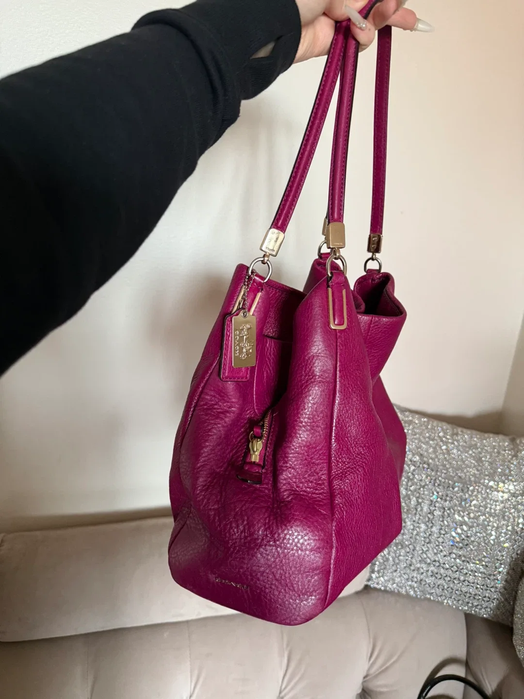 Coach Leather Shoulder Bag image indicator(9)