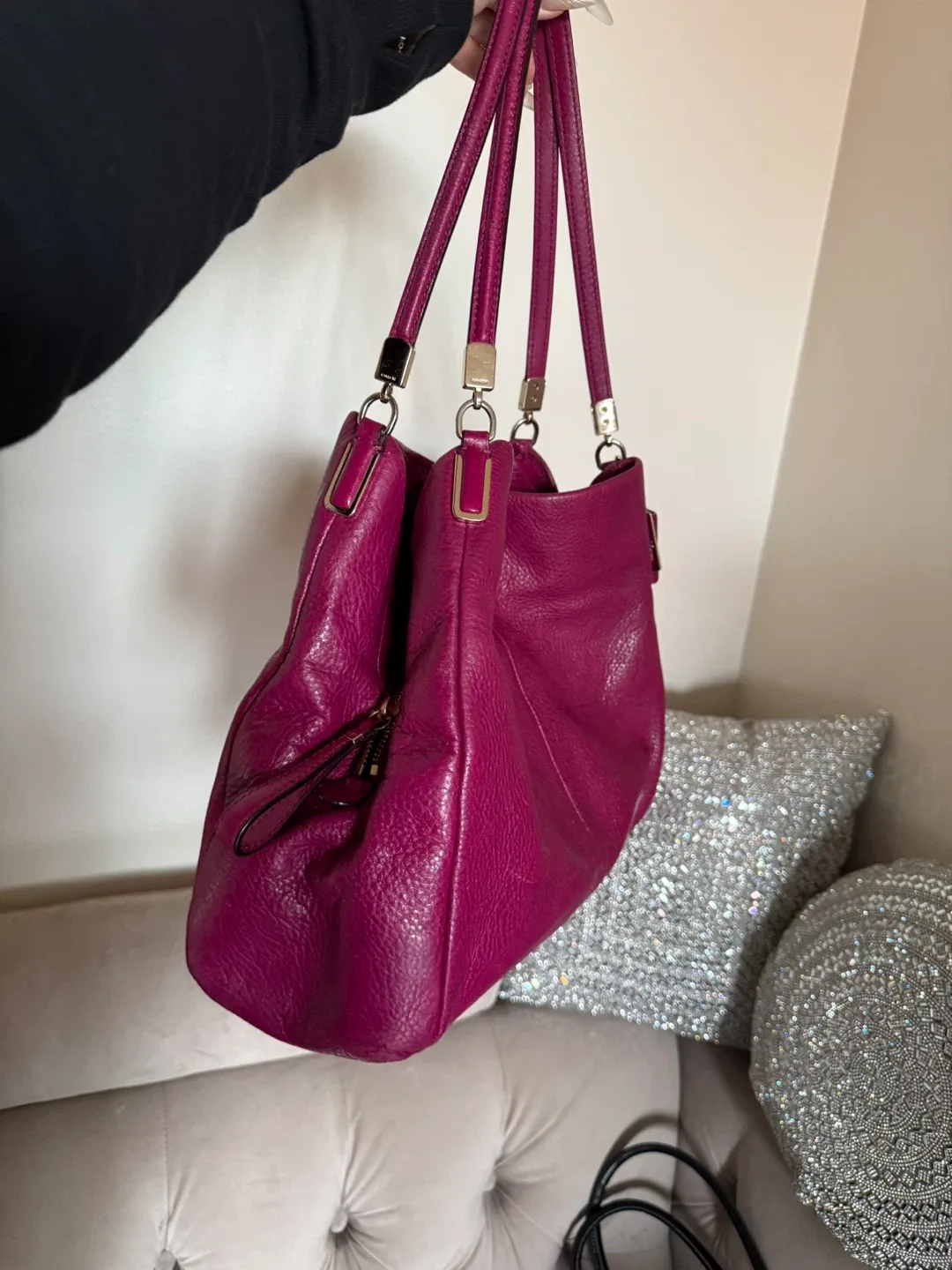 Coach Leather Shoulder Bag image indicator(10)