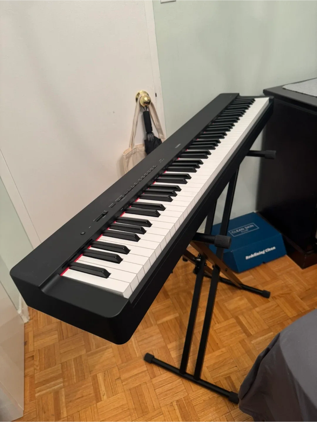 Yamaha P-225B Digital Piano – Stand + Bag + Headphone