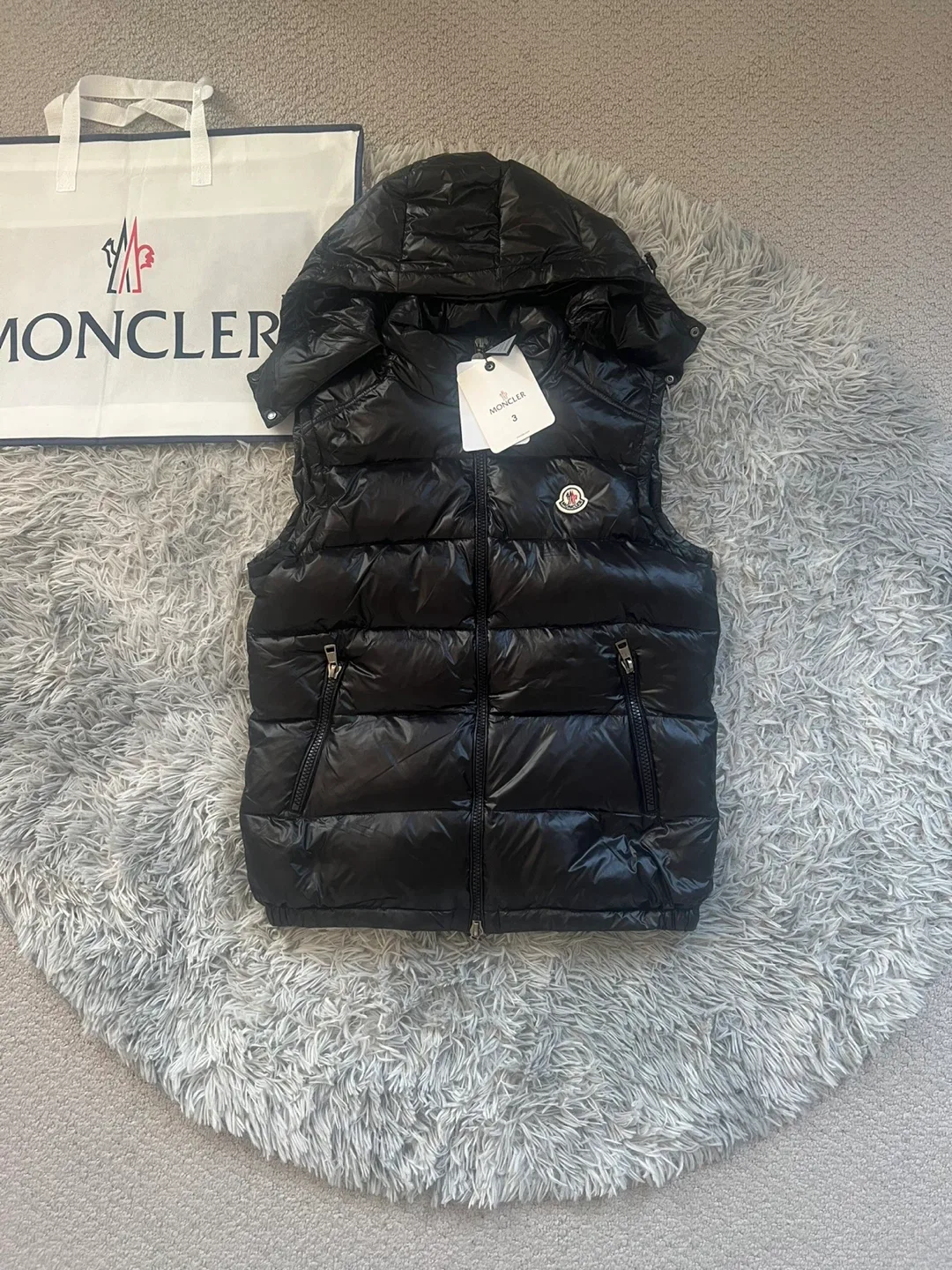 Moncler Bormes Down Vests