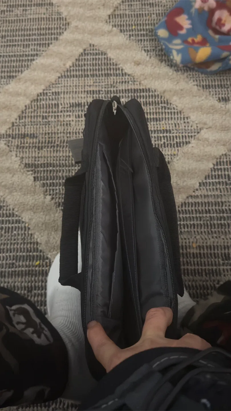 Case Logic 14.1" Laptop and iPad Slim Case - Black image indicator(4)