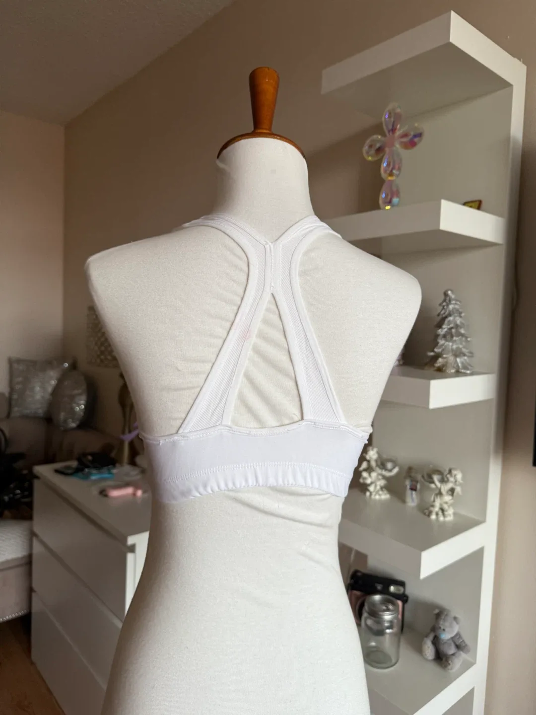 White Sports Bra image indicator(2)