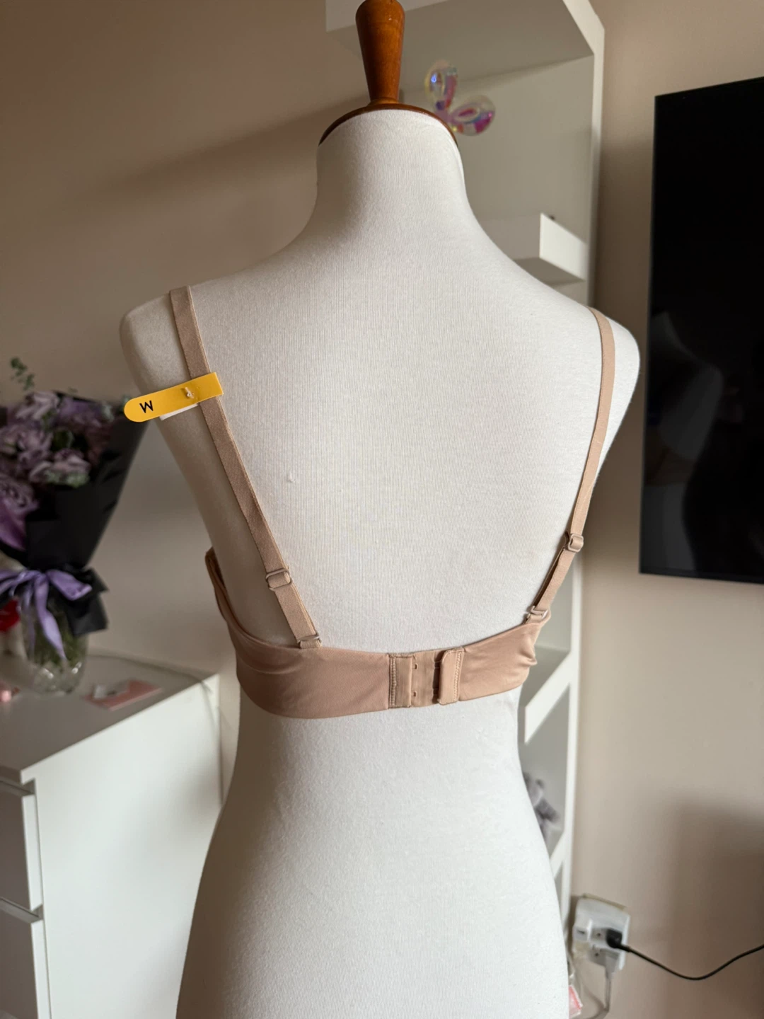 Nude Bra, Size M - photo 3