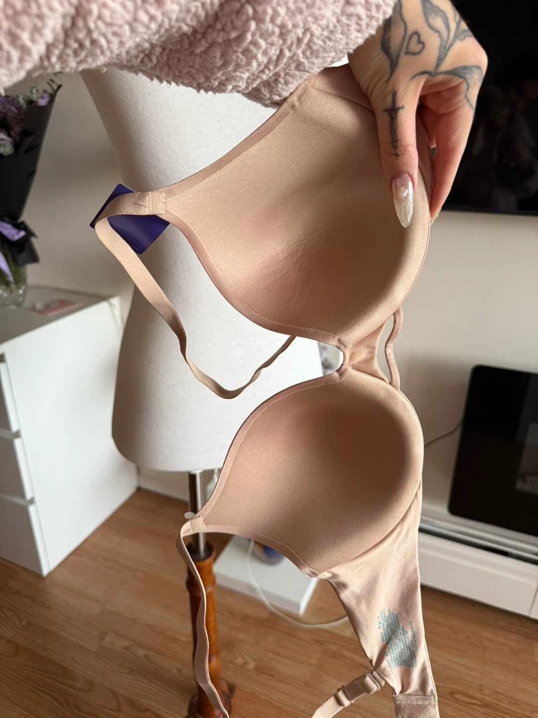 Nude Bra, Size M - photo 4