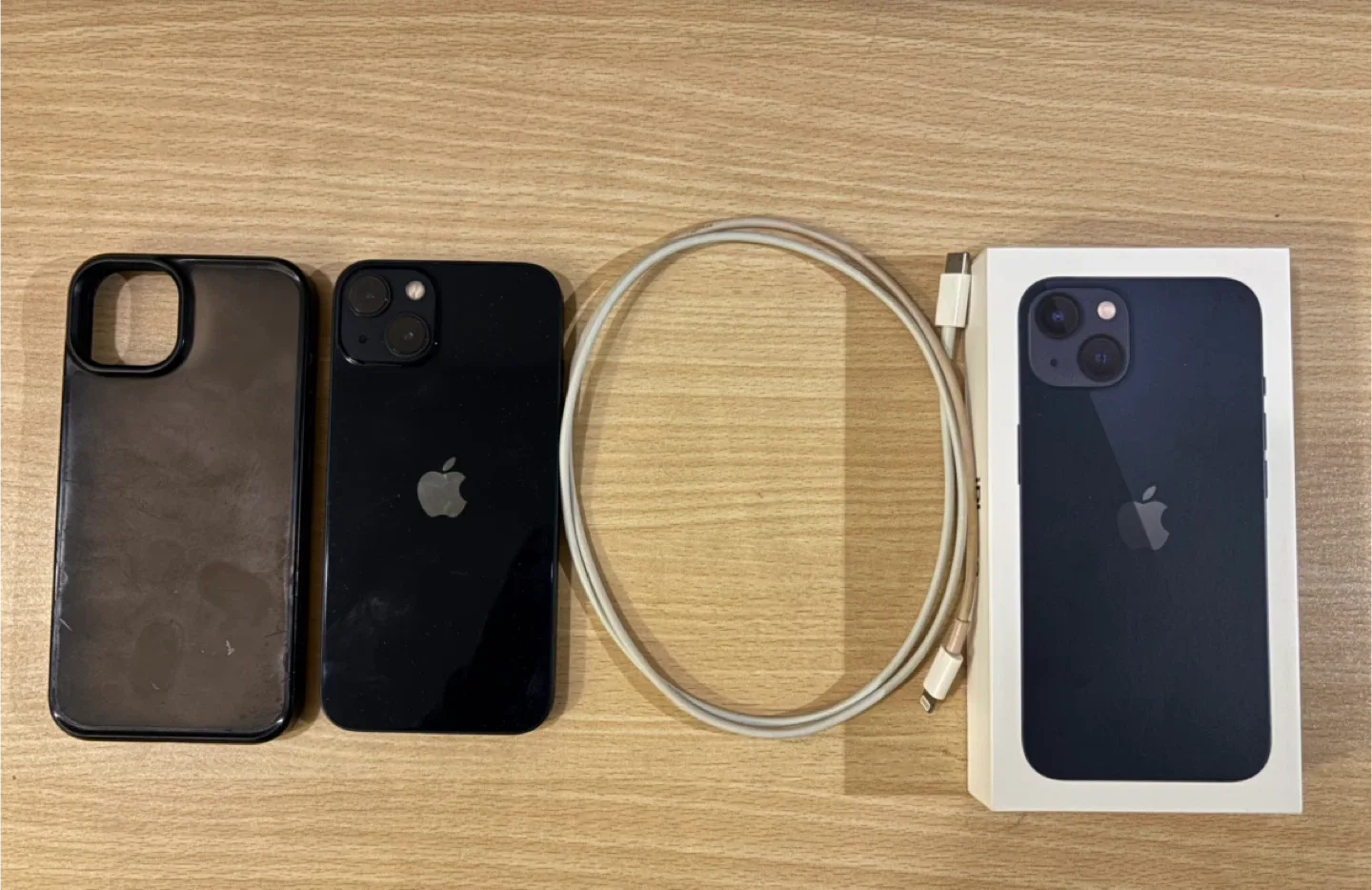 Apple iPhone 13 - 128GB - Midnight