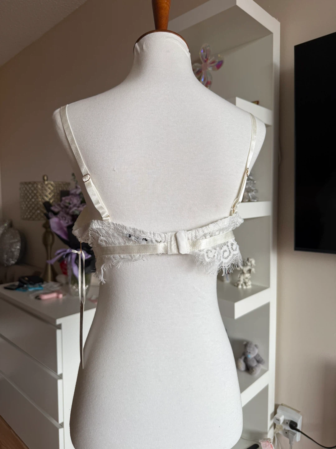 IRIS White Lace Bralette - Size L - photo 2