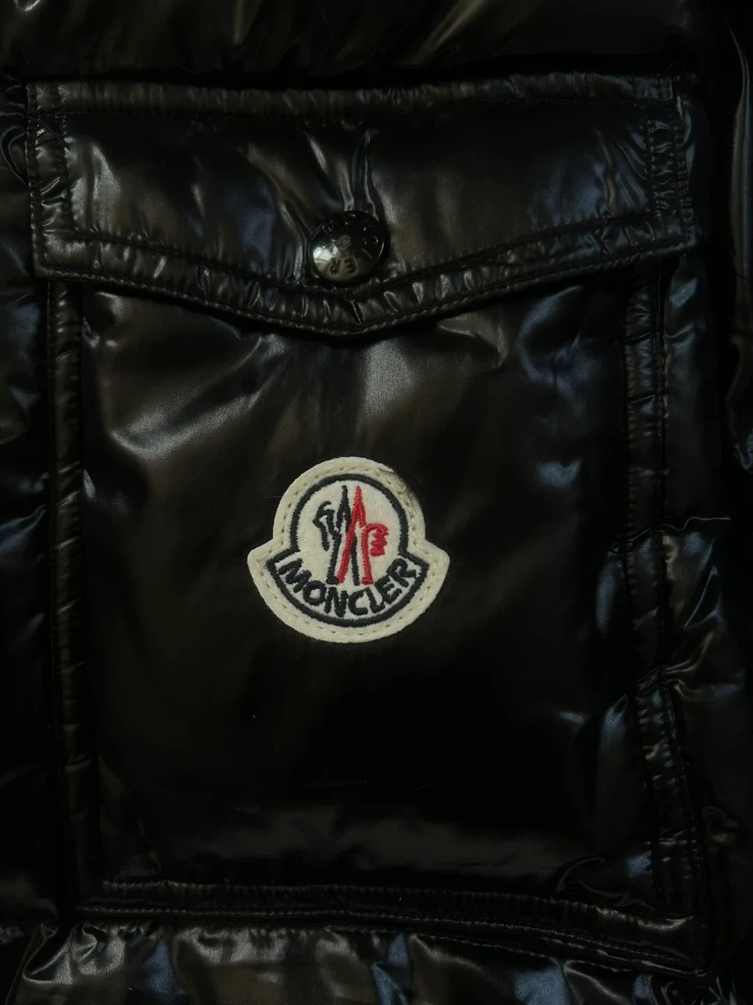 Black Moncler Montbeliard Down Jackets image indicator(2)