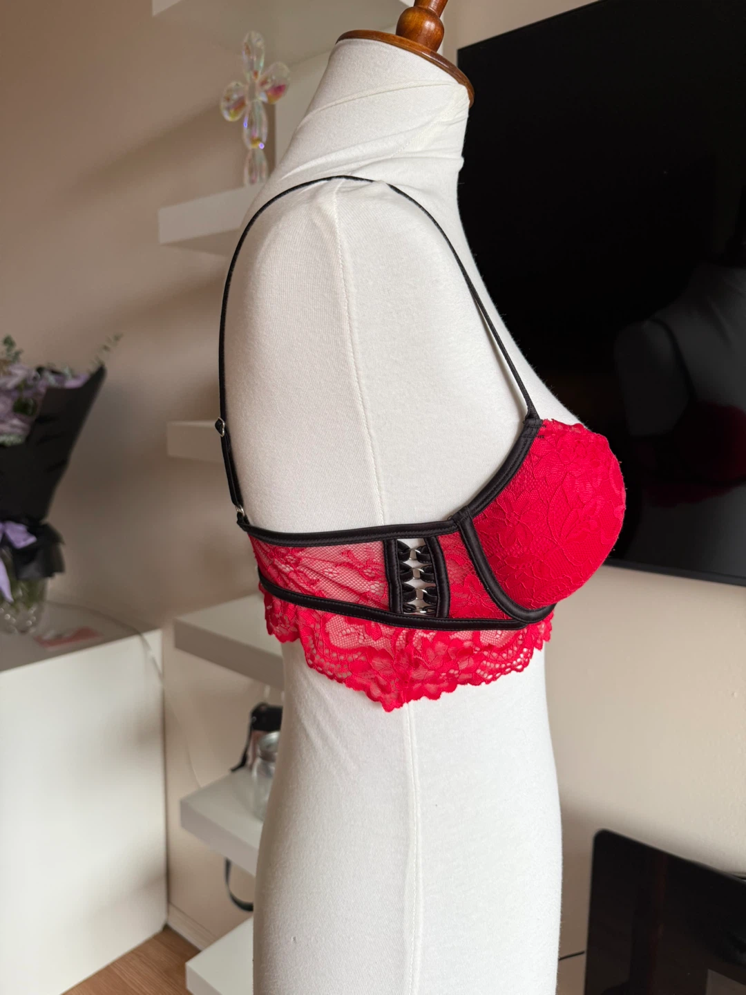 Red Lace Bra 34A - photo 2