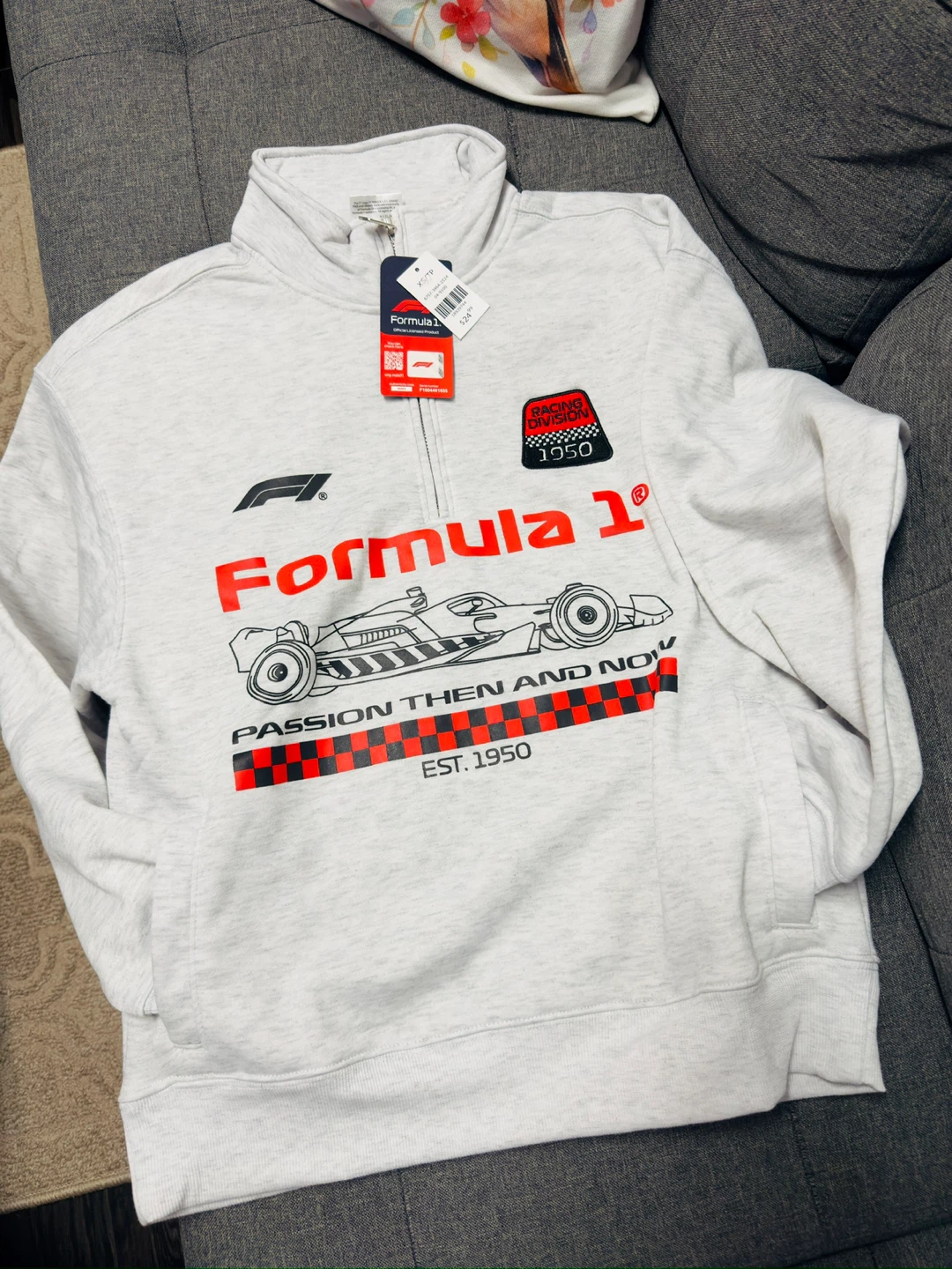Formula One Matching Women Hoodie & Pants Set – Brand New