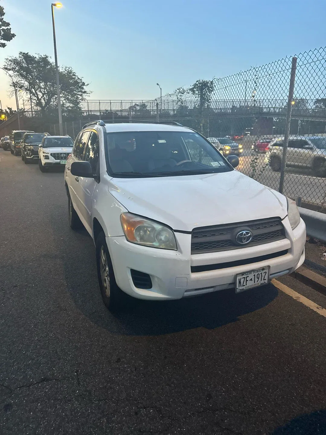 Toyota Rav 4 Le image indicator(2)