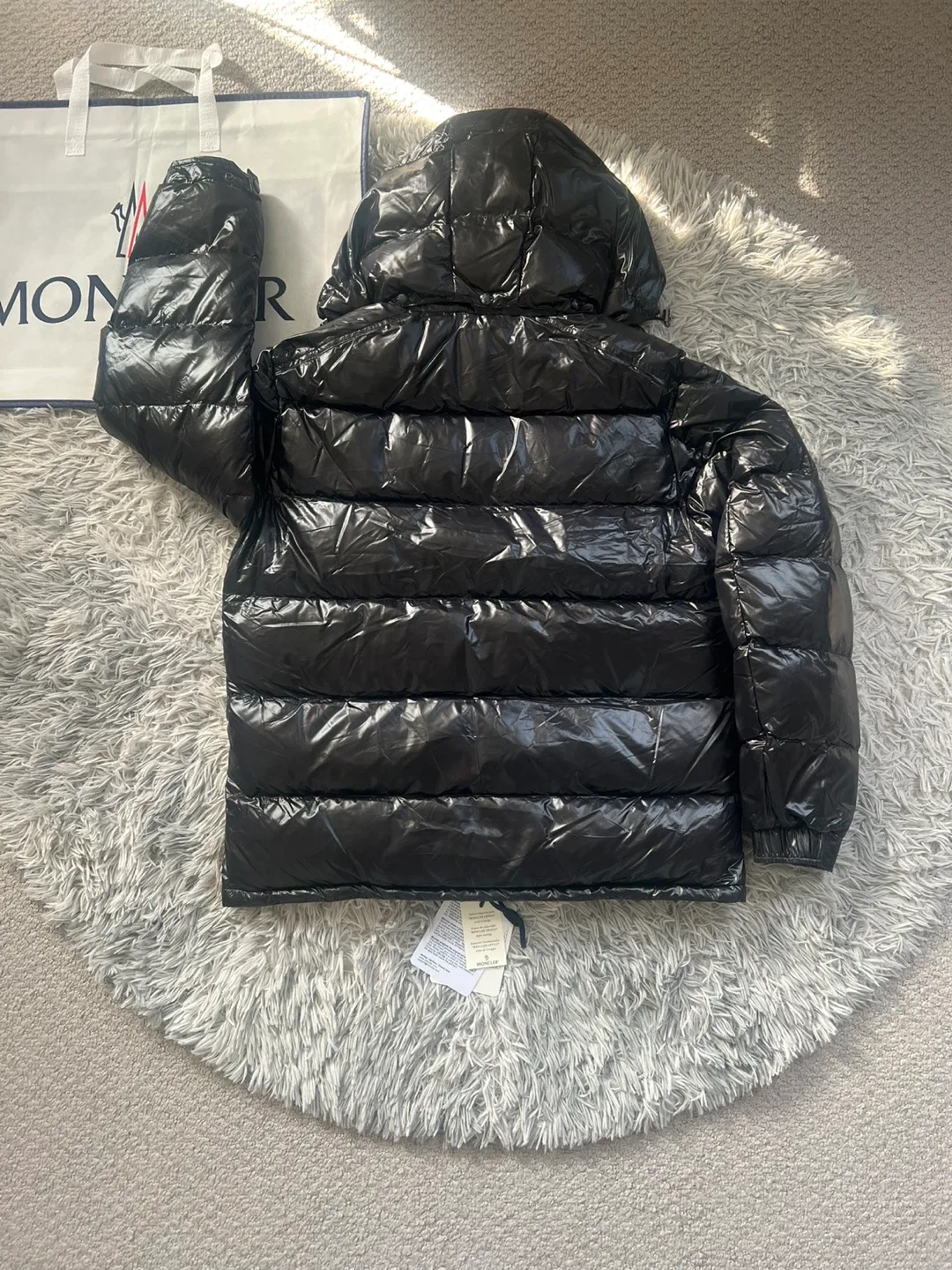 Black Moncler Maya Hooded Short Down Jackets image indicator(4)
