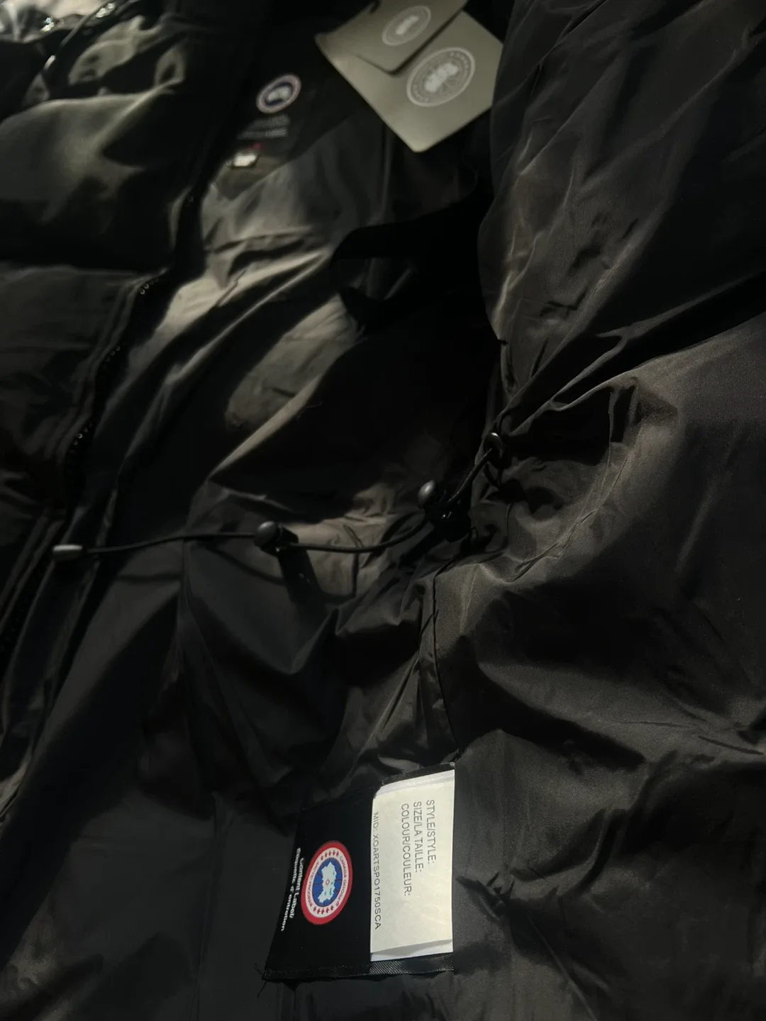 Black Canada Goose Chelsea Parka Jackets image indicator(2)
