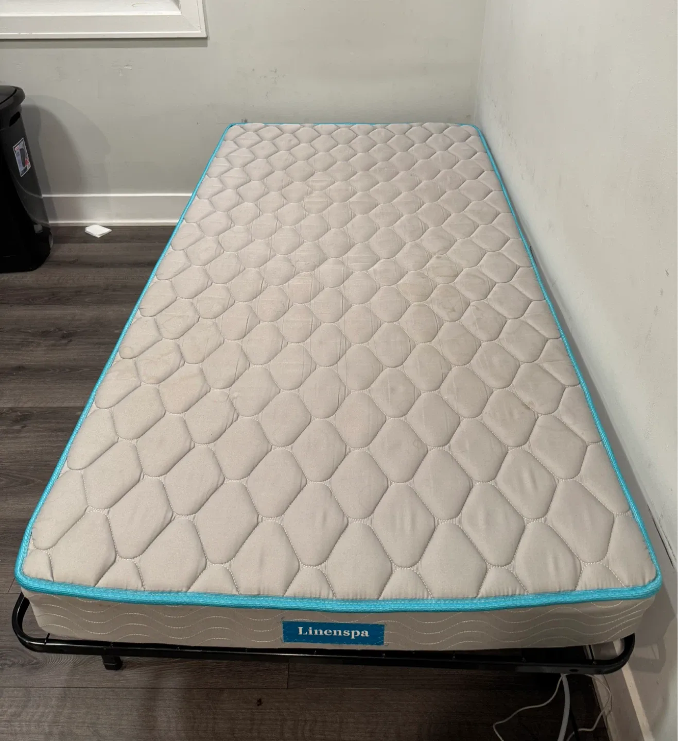 Linenspa Mattress with foldable Frame