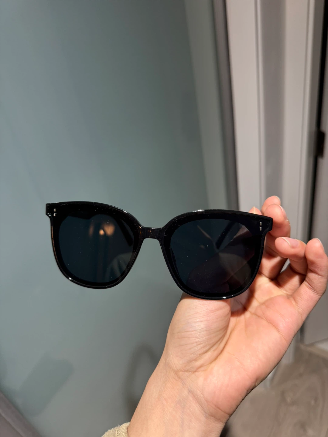 Gentle Monster Rosy Sunglasses - Black - photo 4