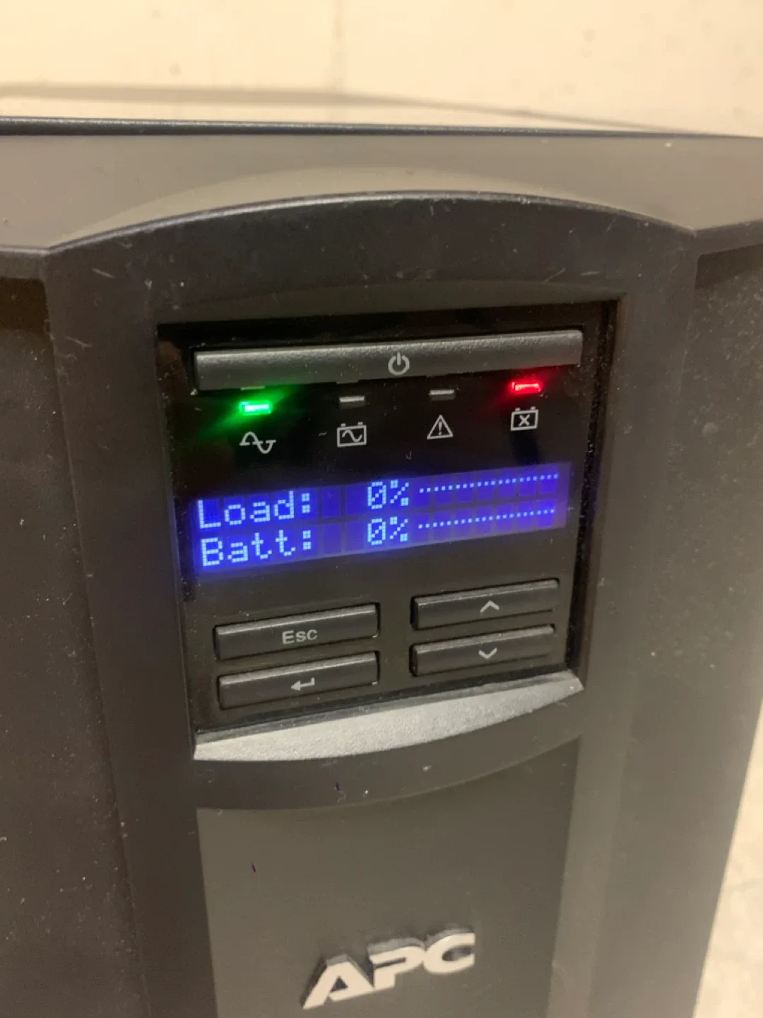 APC Smart-UPS 1500VA SMT1500 power supply - electronics image indicator(3)