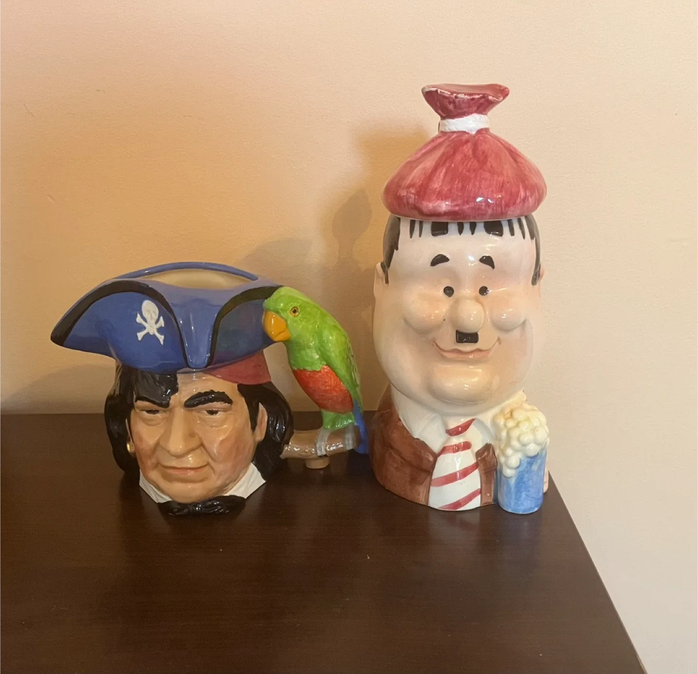 1974 USA Vintage Ceramic Toby Jugs image indicator(4)