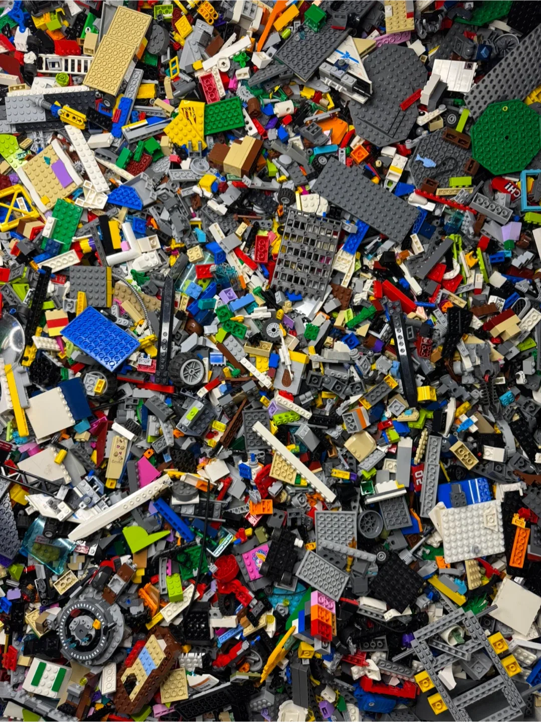 LEGO 23lbs+ BULK PARTS LOT MINIFIGURES City Star Wars image indicator(3)