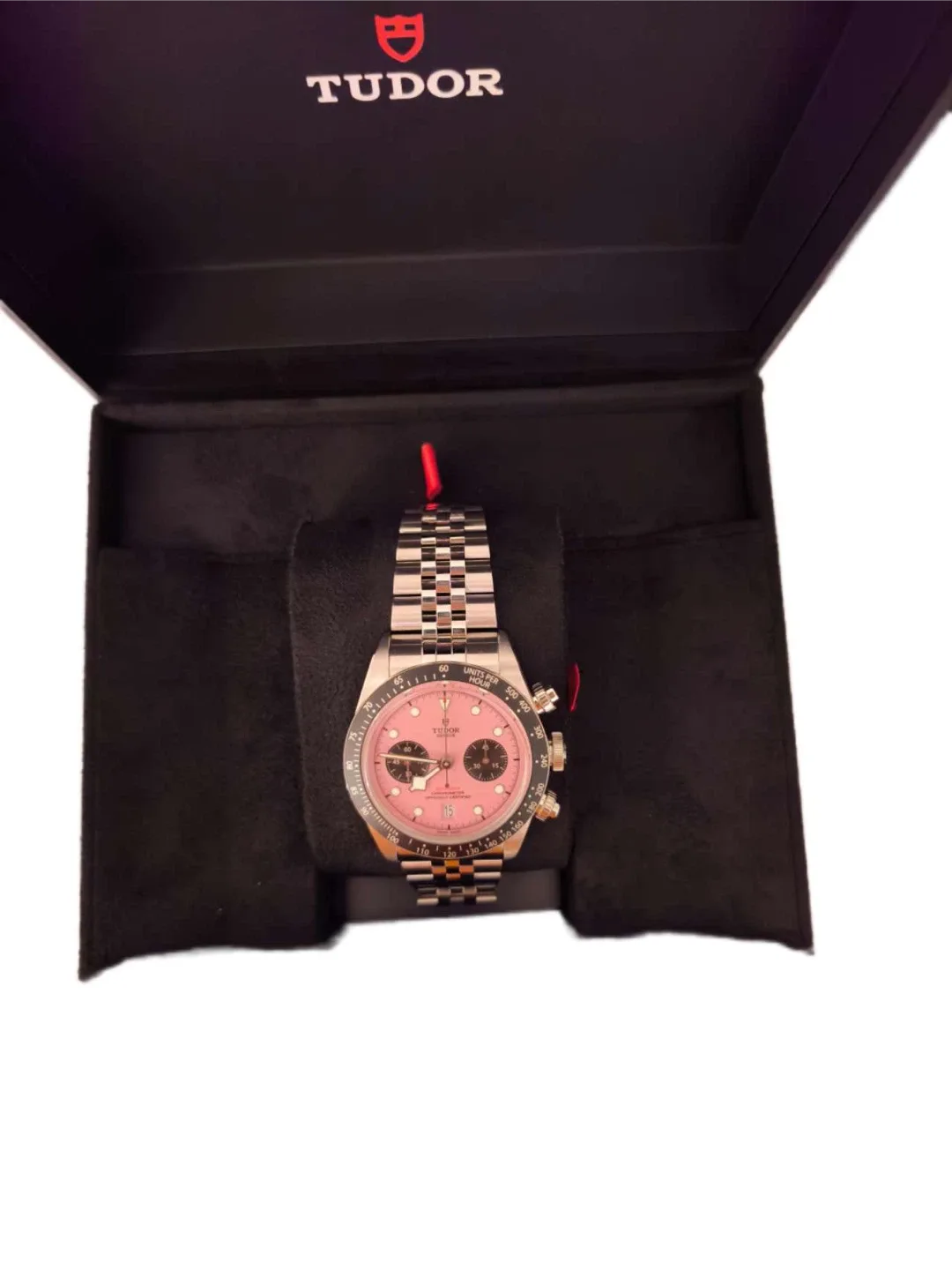 Tudor Black Bay Chrono Pink image indicator(2)