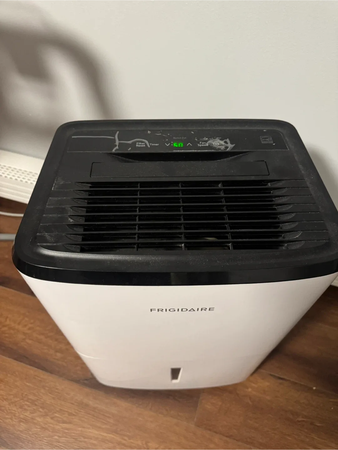 Frigidaire Dehumidifier image indicator(2)