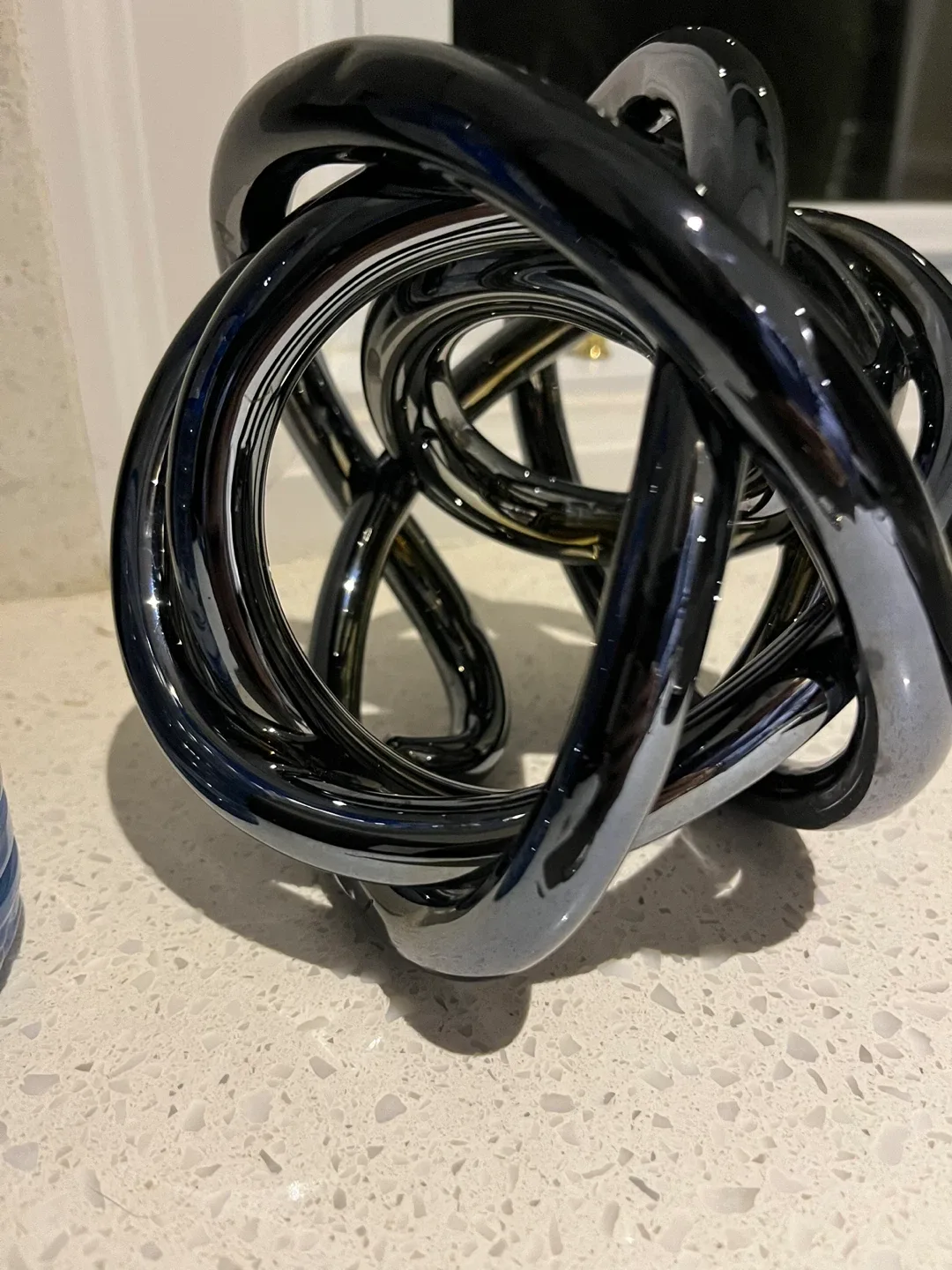 New Black glass Decorative Knot Sculpture image indicator(5)