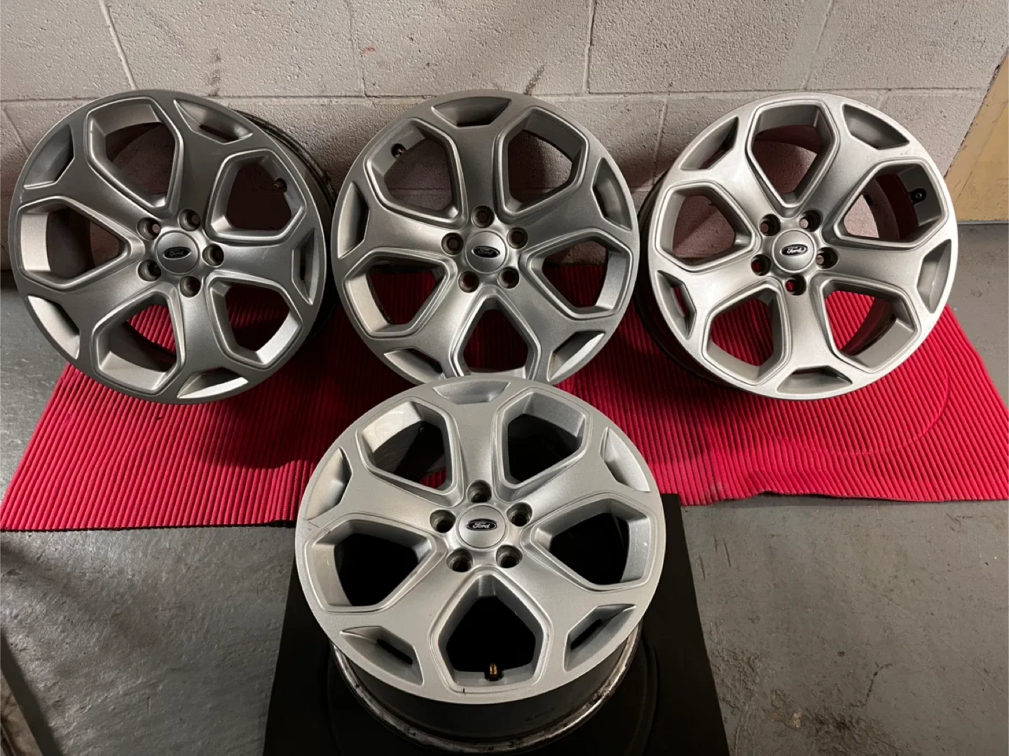 Rims for Ford Edge / Lincoln MKX 18” with TPMS Sensors image indicator(2)