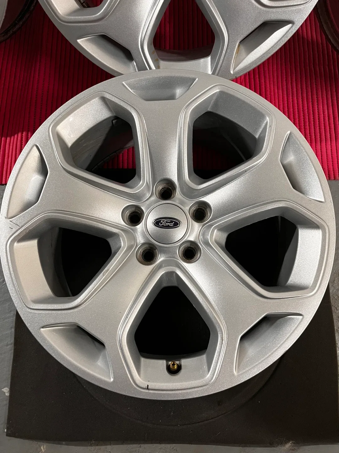 Rims for Ford Edge / Lincoln MKX 18” with TPMS Sensors image indicator(7)