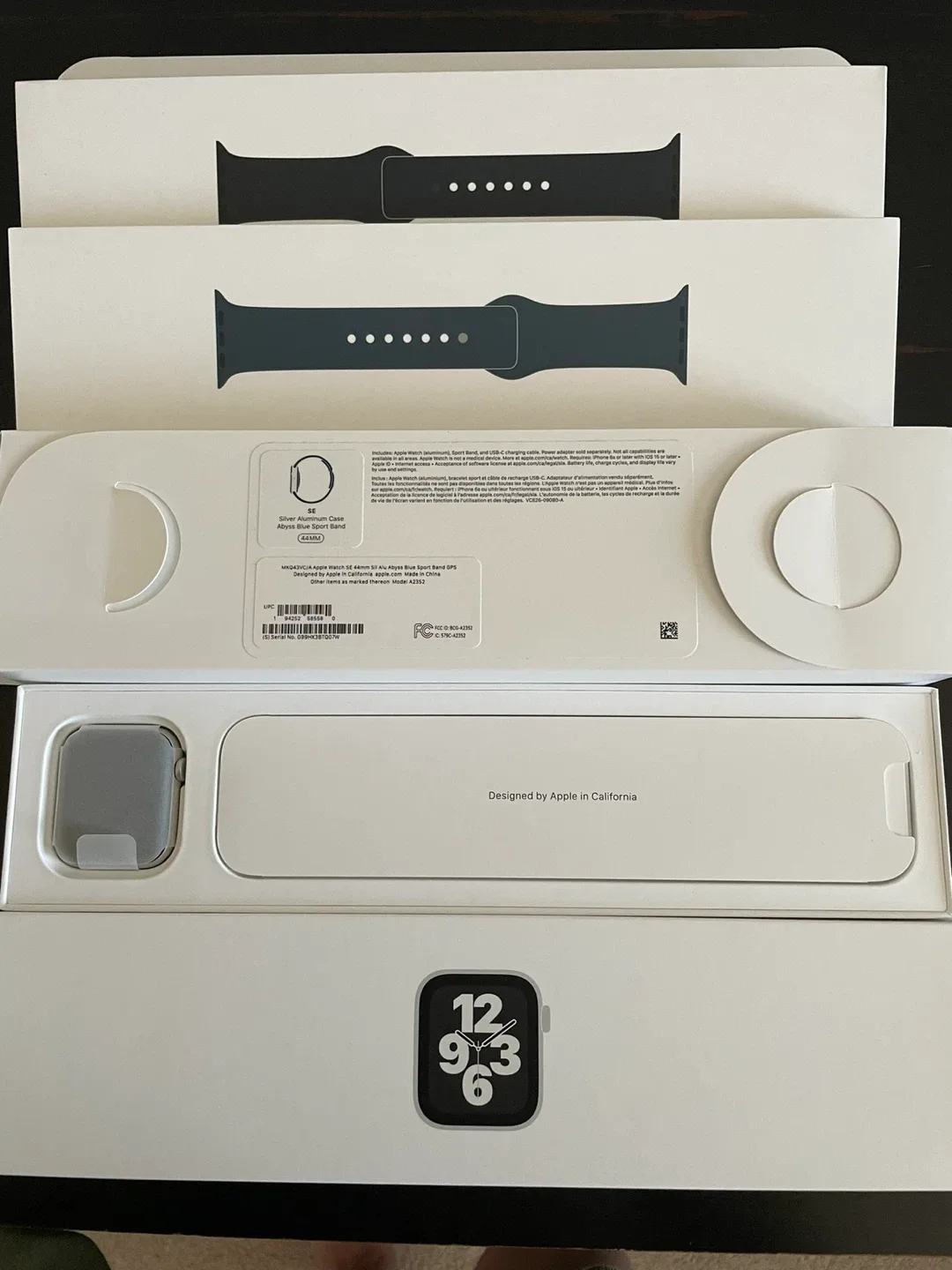 Apple Watch SE 44mm Silver Aluminum Case - New