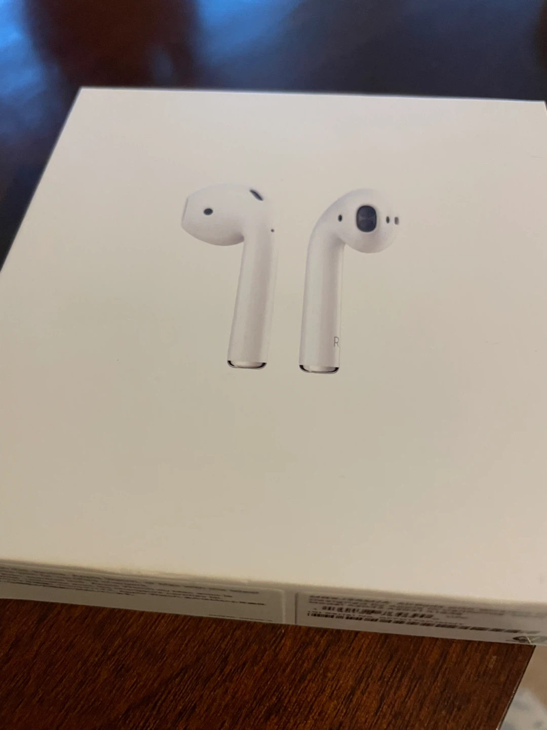 Apple AirPods with Wireless Charging Case (2nd Generation) - photo 2