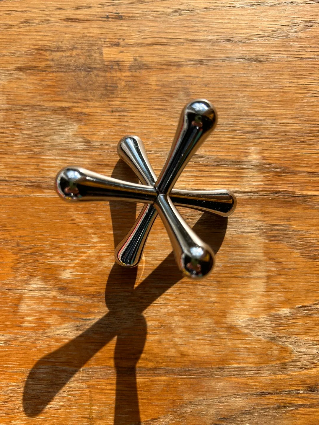 Umbra Metal ring holder