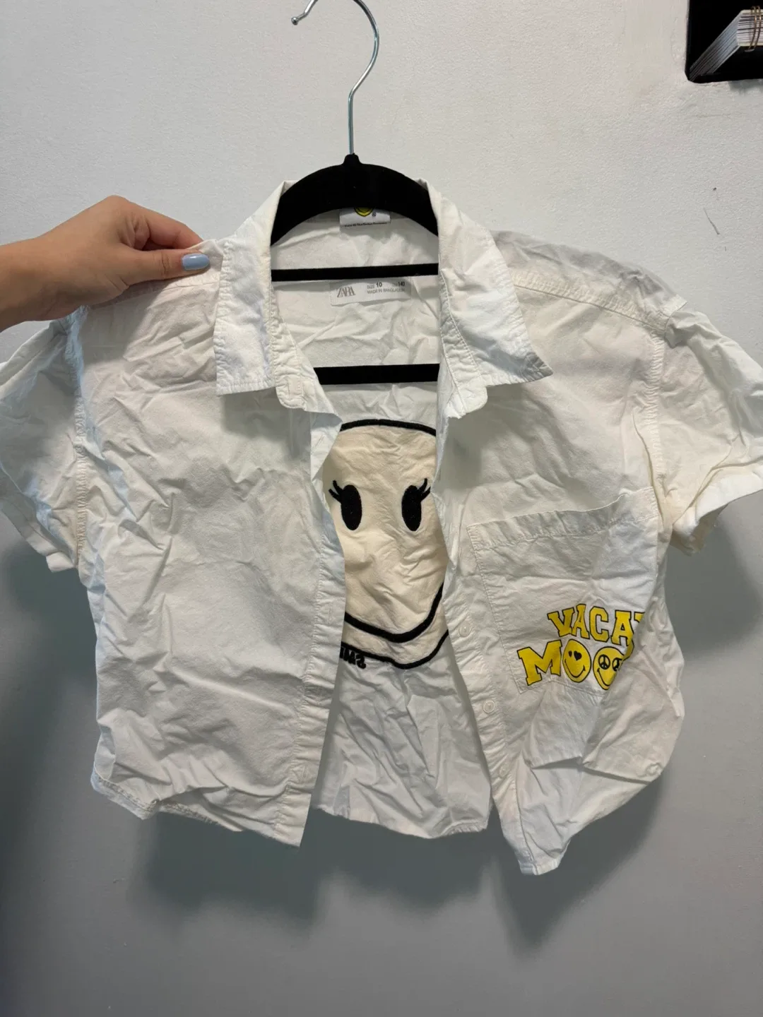 Zara Smiley World White Crop Top - Size 10 image indicator(2)