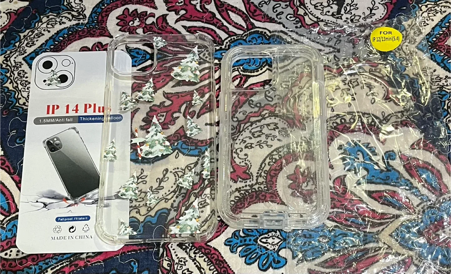 IP 14 Plus Clear Phone Case - Christmas Tree Design image indicator(2)