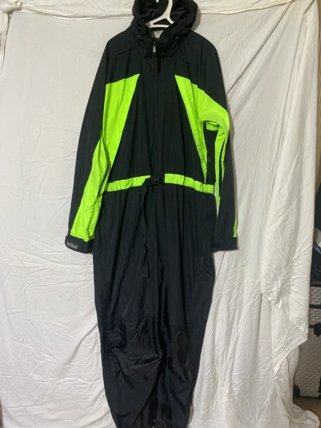 One Piece Snowsuit - Green & Black size L/G