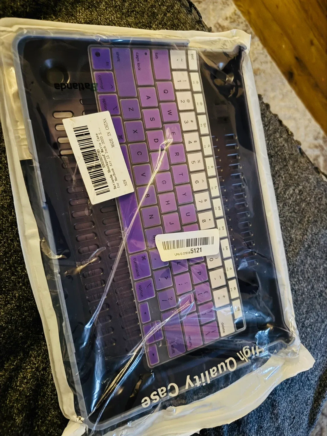 New MacBook Case with Keyboard Cover image indicator(4)