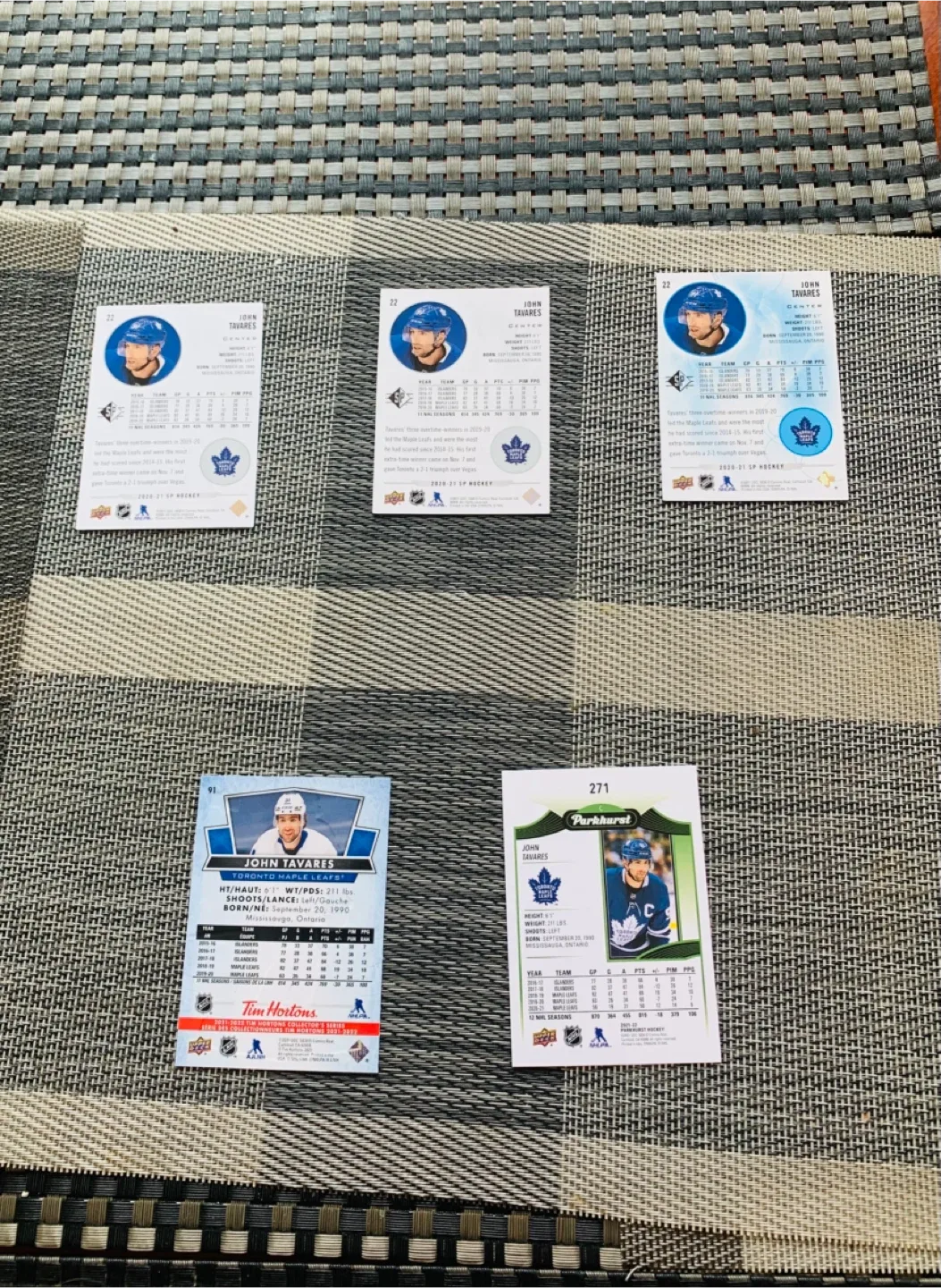 TML John Tavares Upper Deck Hockey Trading Cards image indicator(2)