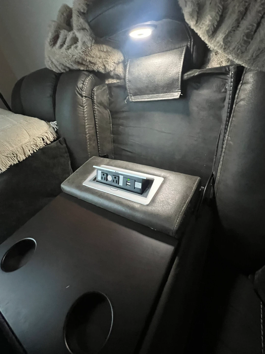 Reclining Sofa with Console - photo 5
